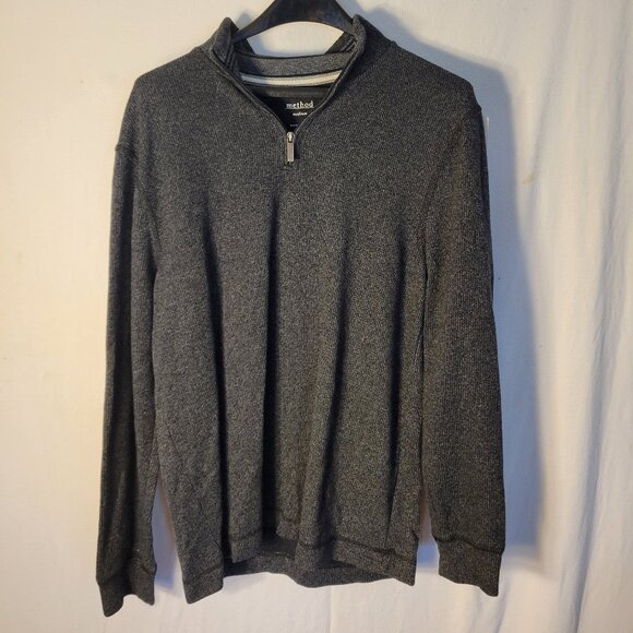 Men's Pullover by Method Size Medium.  Dark Gray in Color.  ITEM #1686 - Picture 1 of 2